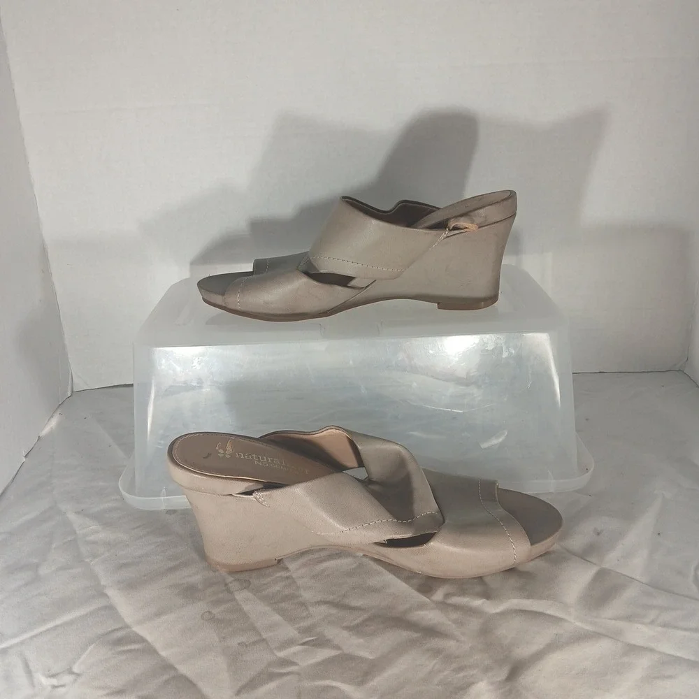 Naturalizer Nico Taupe Wedge Sandals Womens 6.5M N5 Comfort Crossover Slide Z226